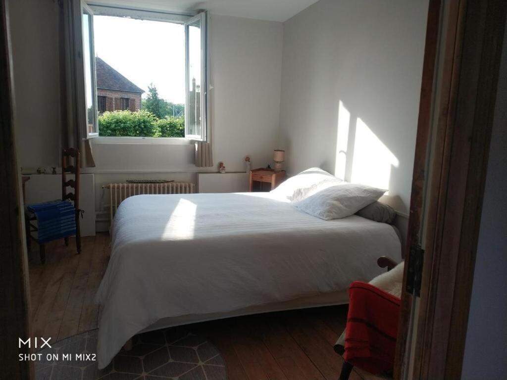 Chambre Calme Et Accueillante 13 Kmtrs Aeroport, Parking Gratuit, Navette Gare Ou Aeroport Saint-Germain-la-Poterie Bagian luar foto