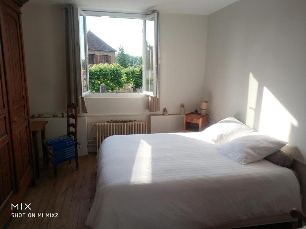 Chambre Calme Et Accueillante 13 Kmtrs Aeroport, Parking Gratuit, Navette Gare Ou Aeroport Saint-Germain-la-Poterie Bagian luar foto
